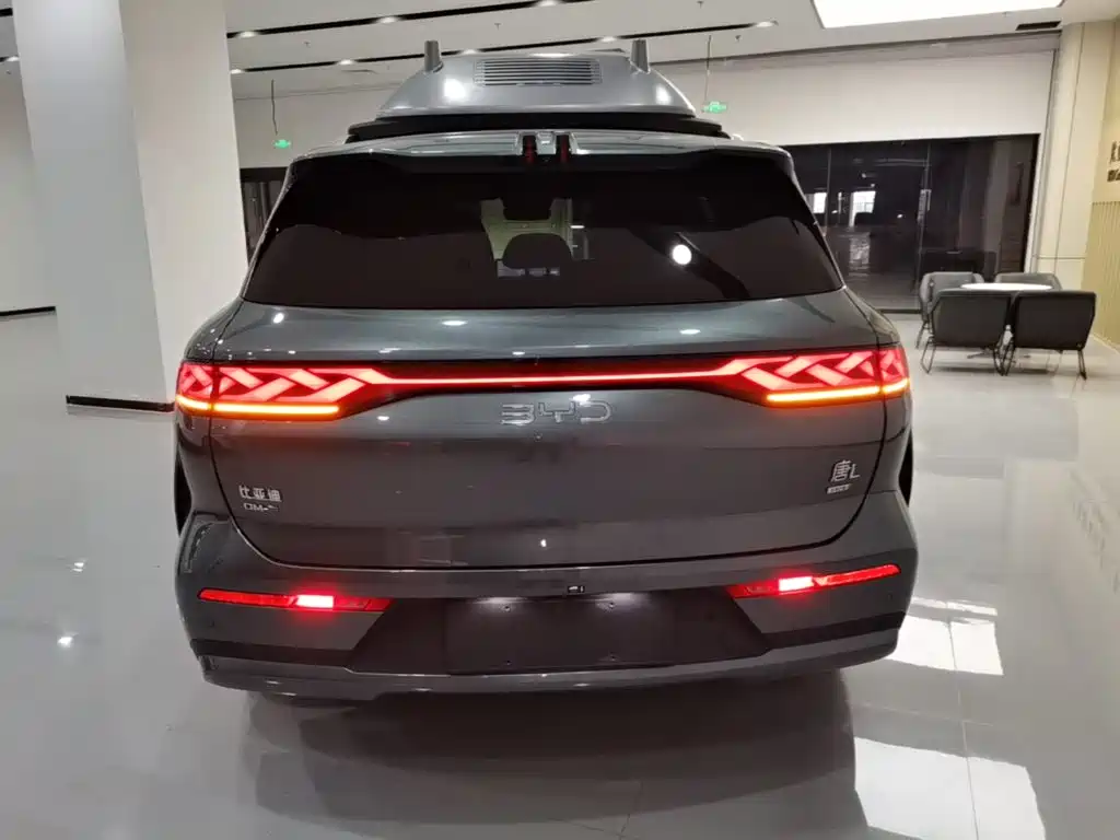 BYD Tang L L 2025 DM 175KM