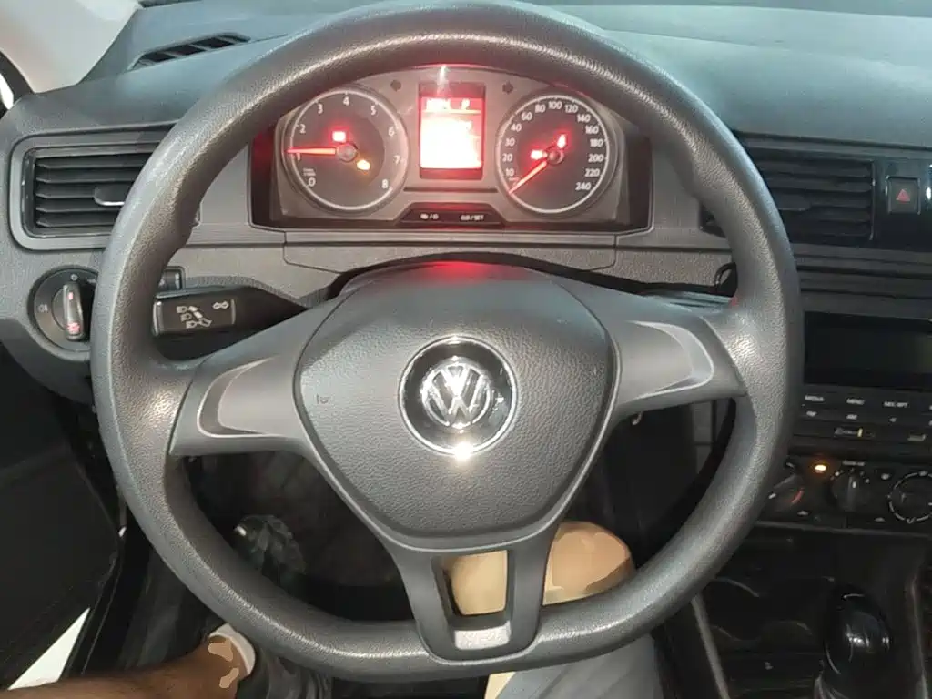 Volkswagen Santana — миниатюра 11