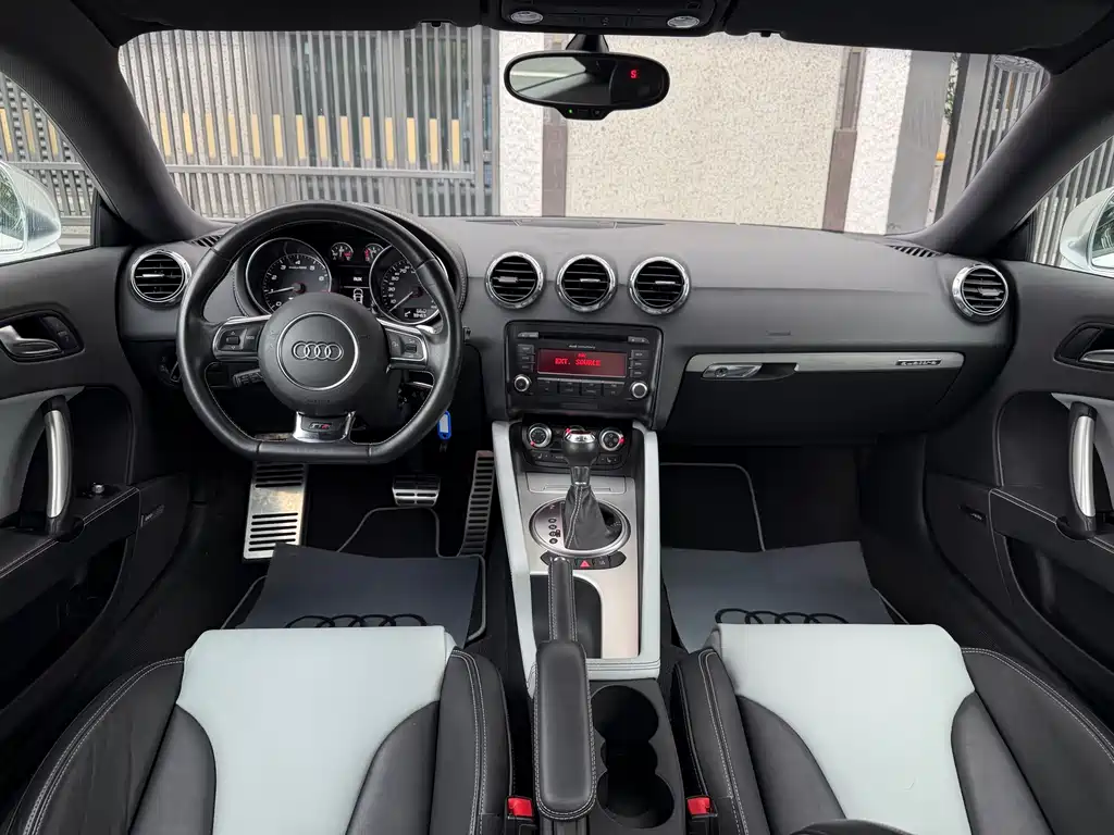 Audi TTS — миниатюра 18
