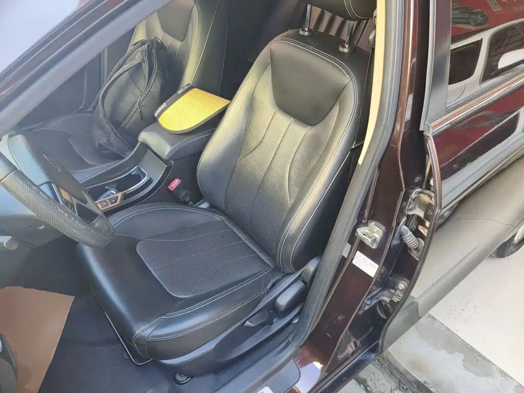 Geely Emgrand — миниатюра 15