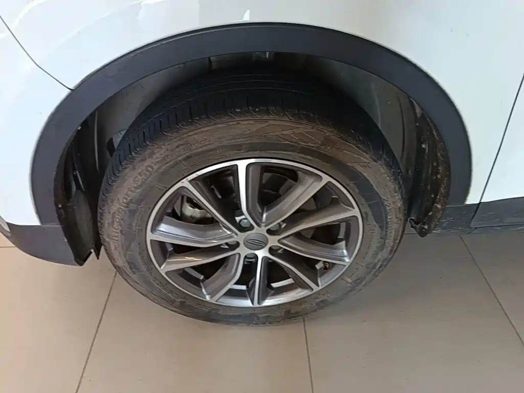 Geely Boyue — миниатюра 23