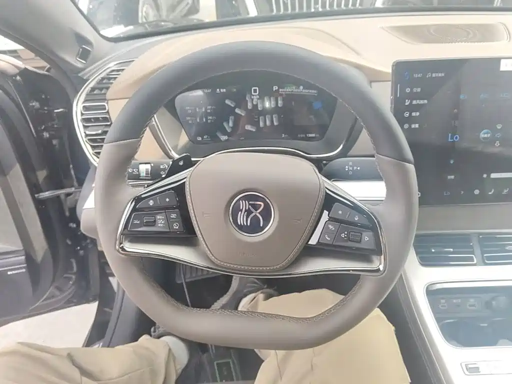 BYD Han — миниатюра 11