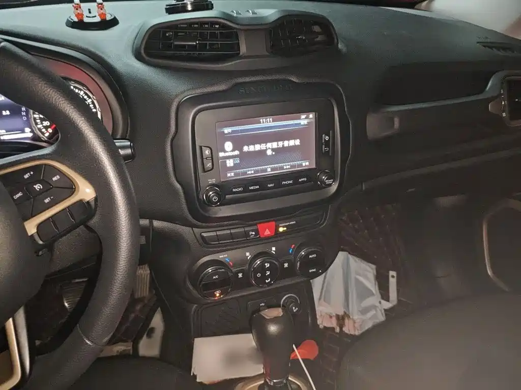 Jeep Renegade — миниатюра 6