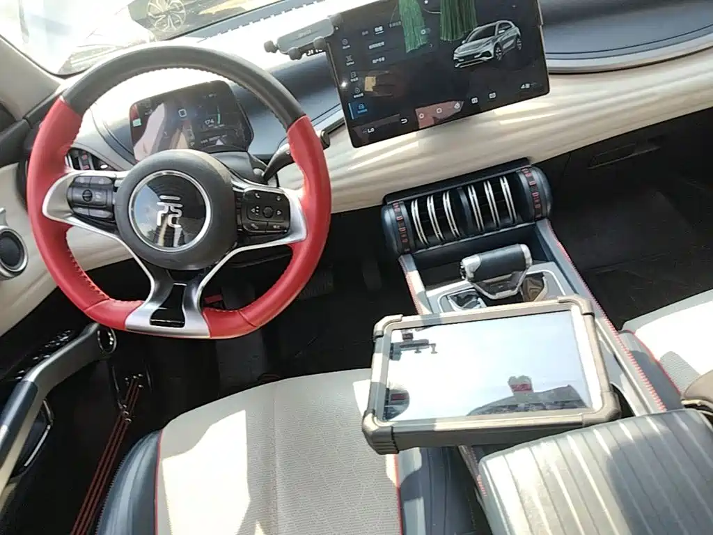 BYD Yuan Plus — миниатюра 10