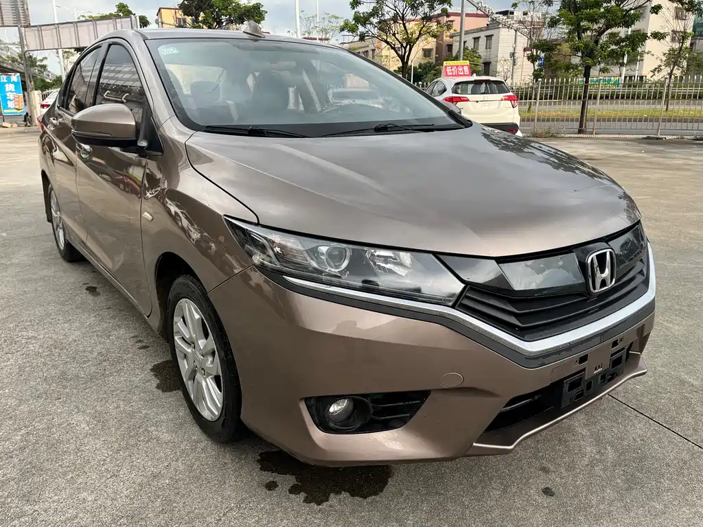 Honda Greiz 1.5L CVT Classic Edition, фото 3