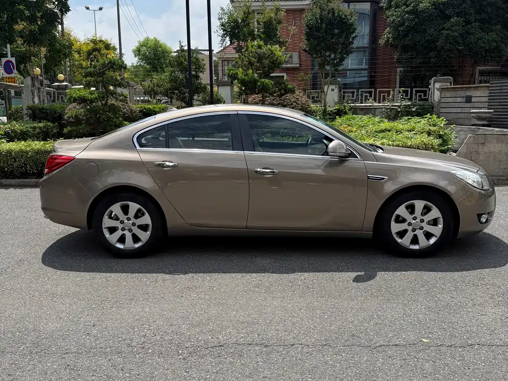 Buick Regal — миниатюра 4