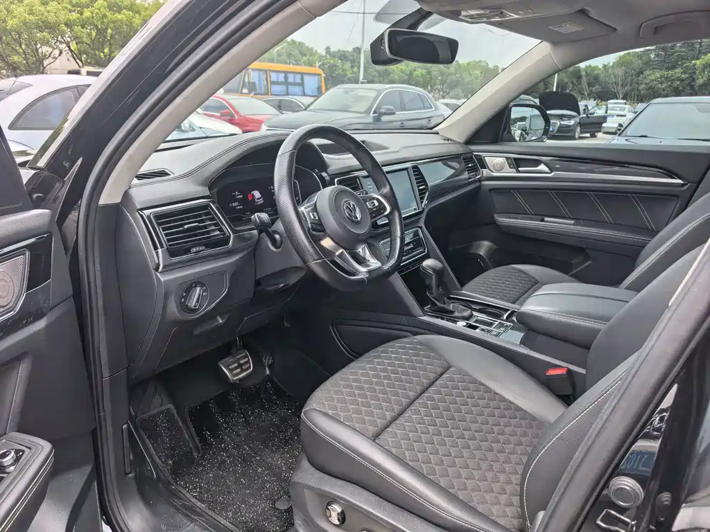 Volkswagen Teramont — миниатюра 4