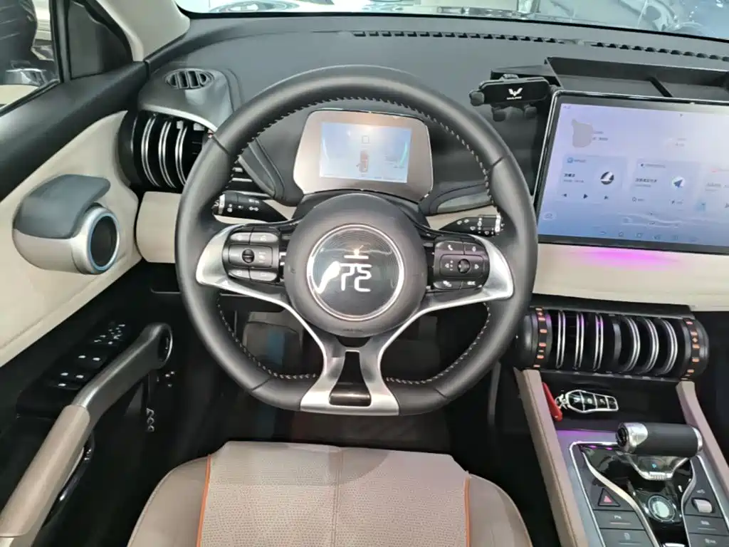 BYD Yuan Plus — миниатюра 11