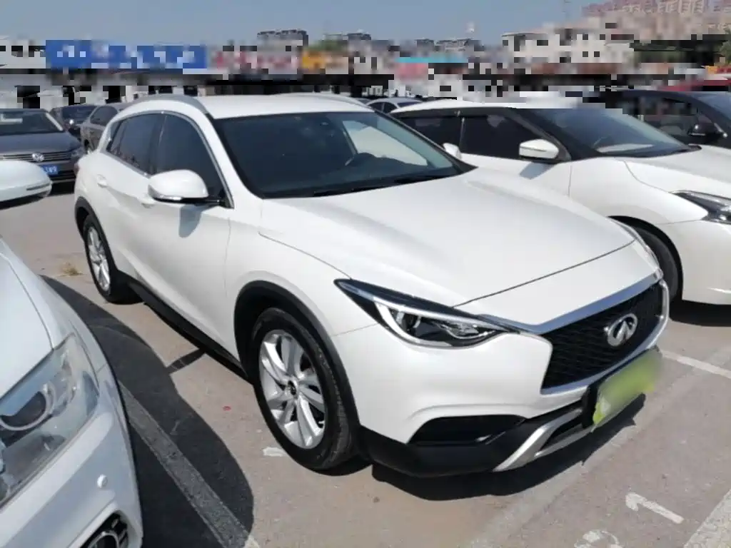 Infiniti QX30 — миниатюра 4