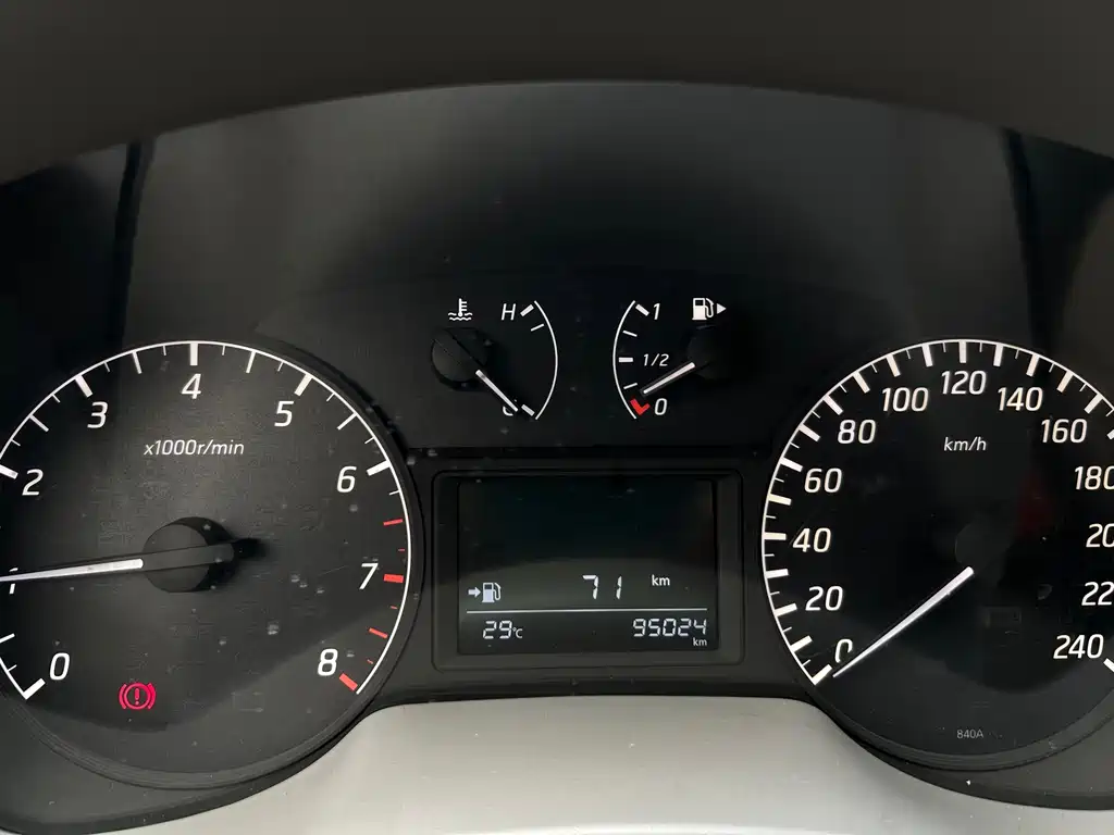 Nissan Sylphy — миниатюра 6
