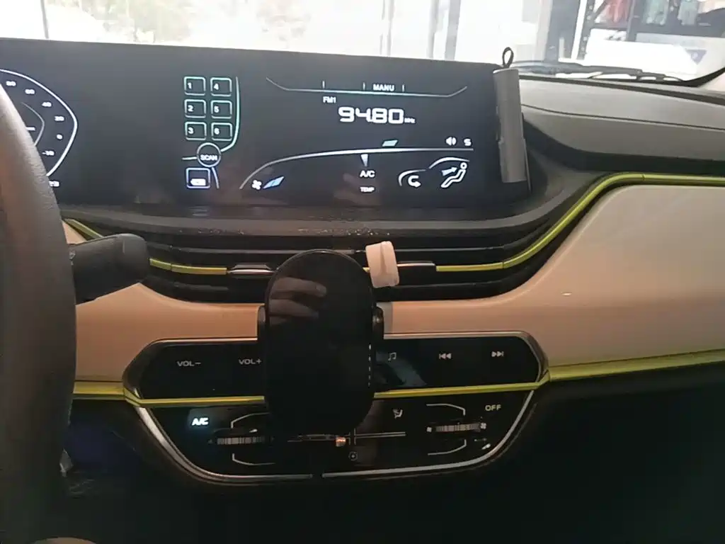 Changan Benben E-Star — миниатюра 13
