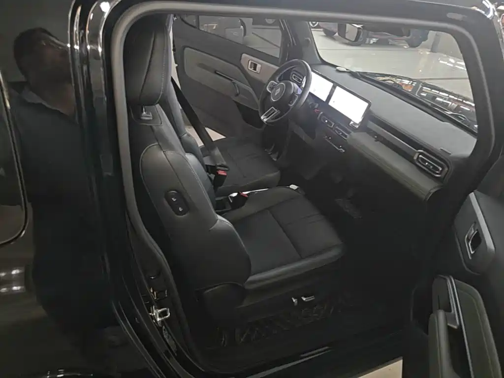 Baojun Yueye — миниатюра 25