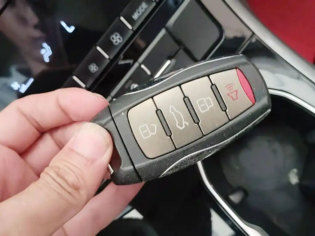 Haval H8 — миниатюра 9