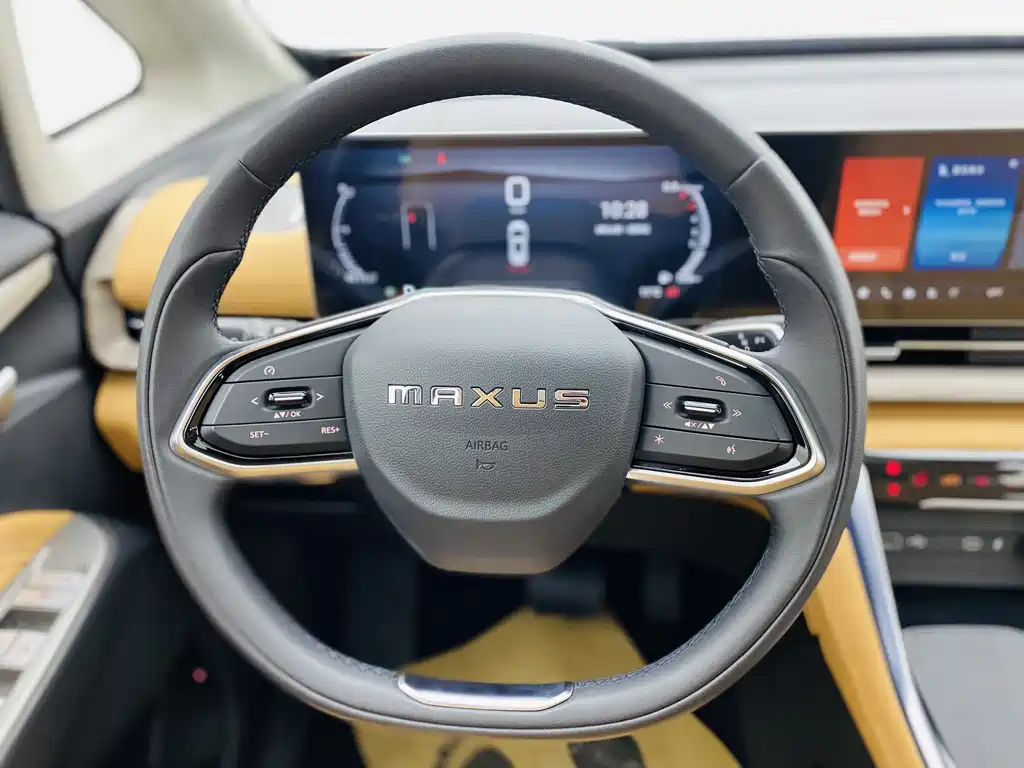 SAIC MAXUS CHASE G50 PLUG IN HYBRID