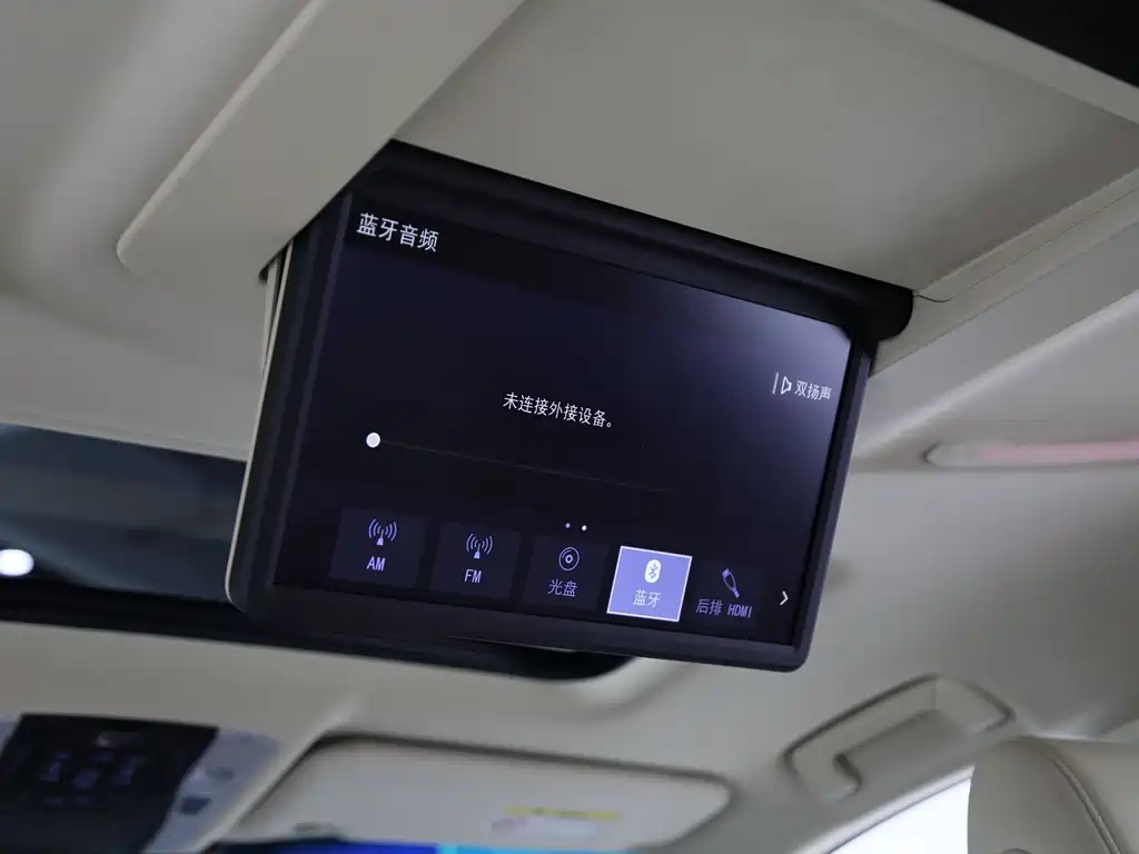 Toyota Vellfire — миниатюра 17