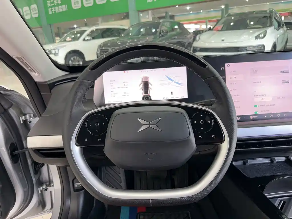XPeng P7 — миниатюра 12