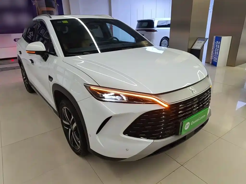 BYD L DM-i — миниатюра 4