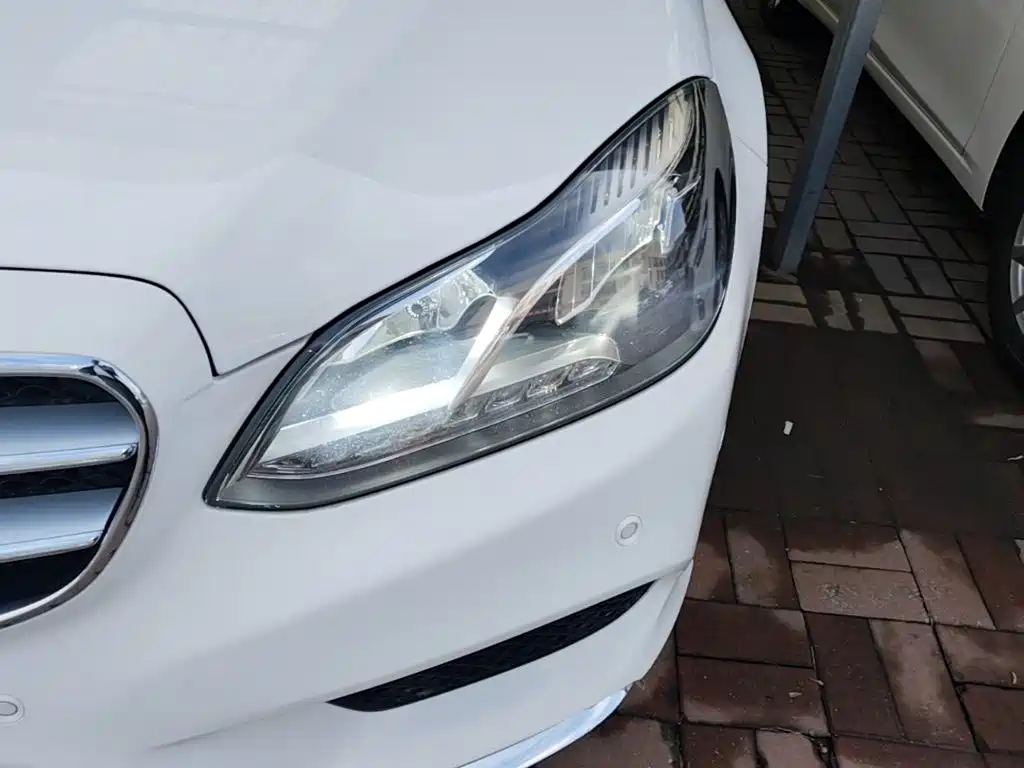 Mercedes-Benz E-Class — миниатюра 24