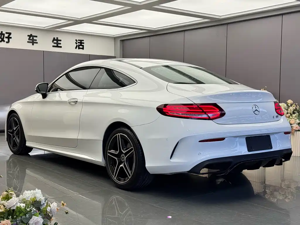 Mercedes-Benz C-Class (Import) — миниатюра 12