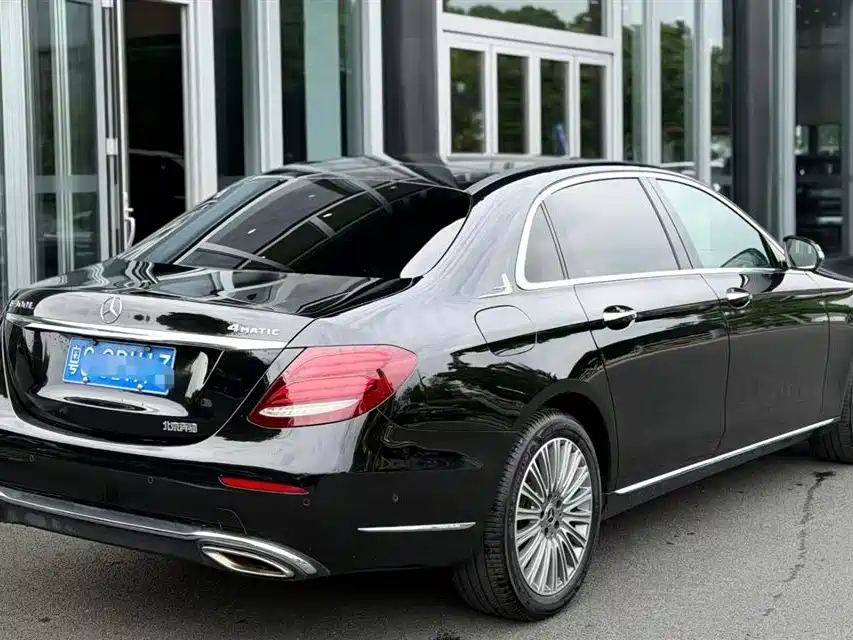 Mercedes-Benz E-Class E 2020 E 300 L Fashion