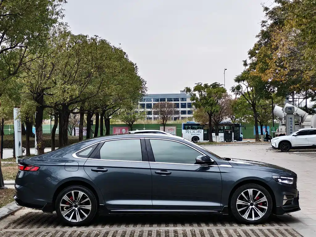 Geely Preface 2025 1.5TD