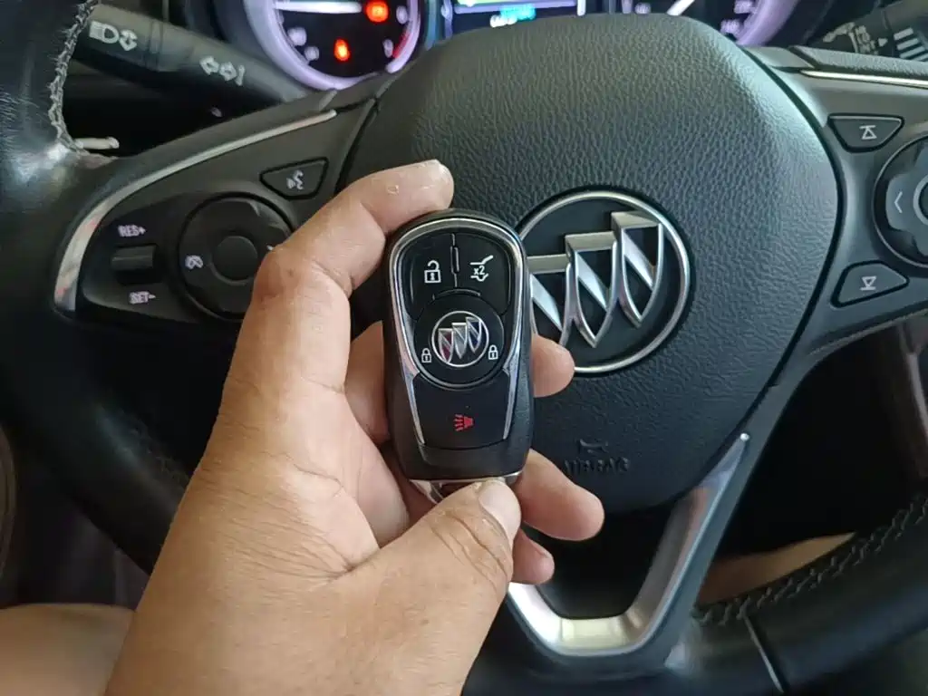 Buick Envision Plus — миниатюра 9