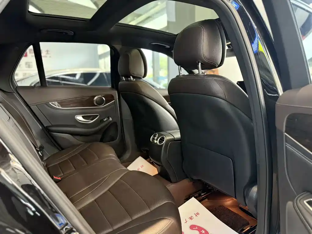 Mercedes-Benz GLC — миниатюра 11