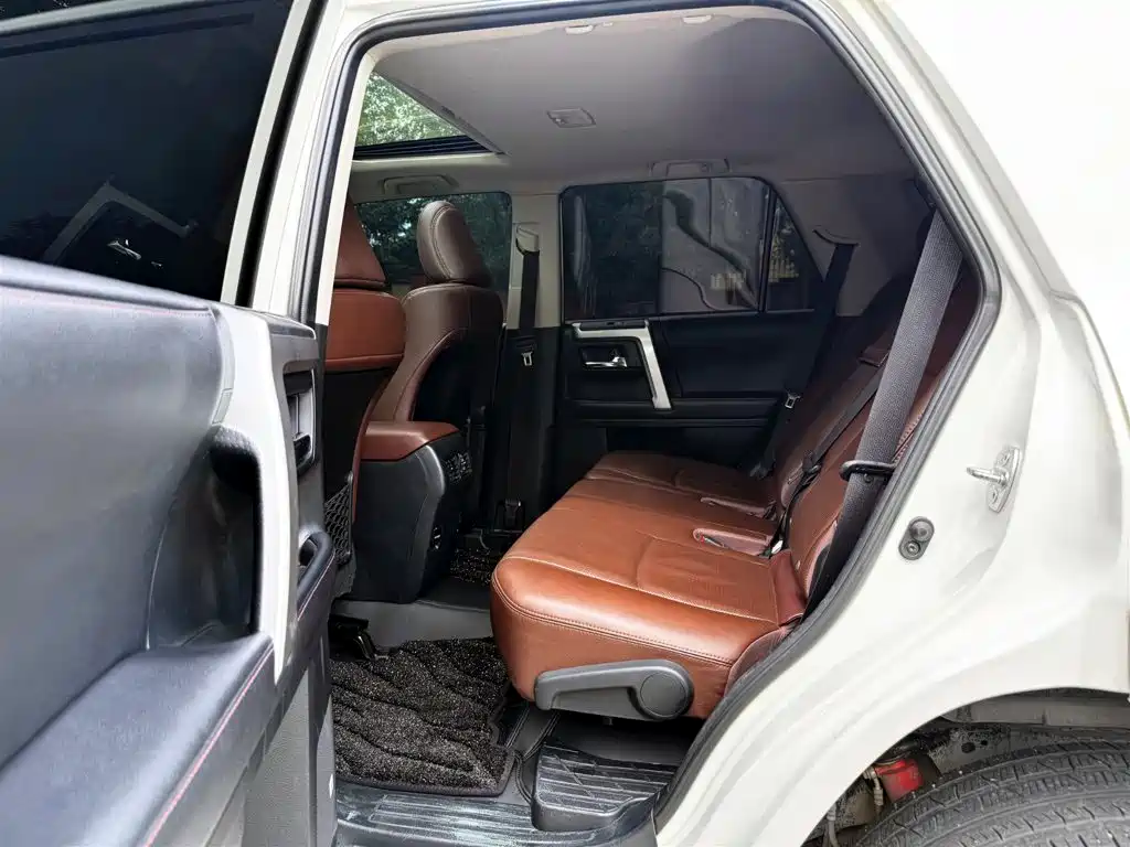 Toyota 4Runner 2021 4.0L AT
