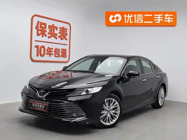 TOYOTA CAMRY 2020