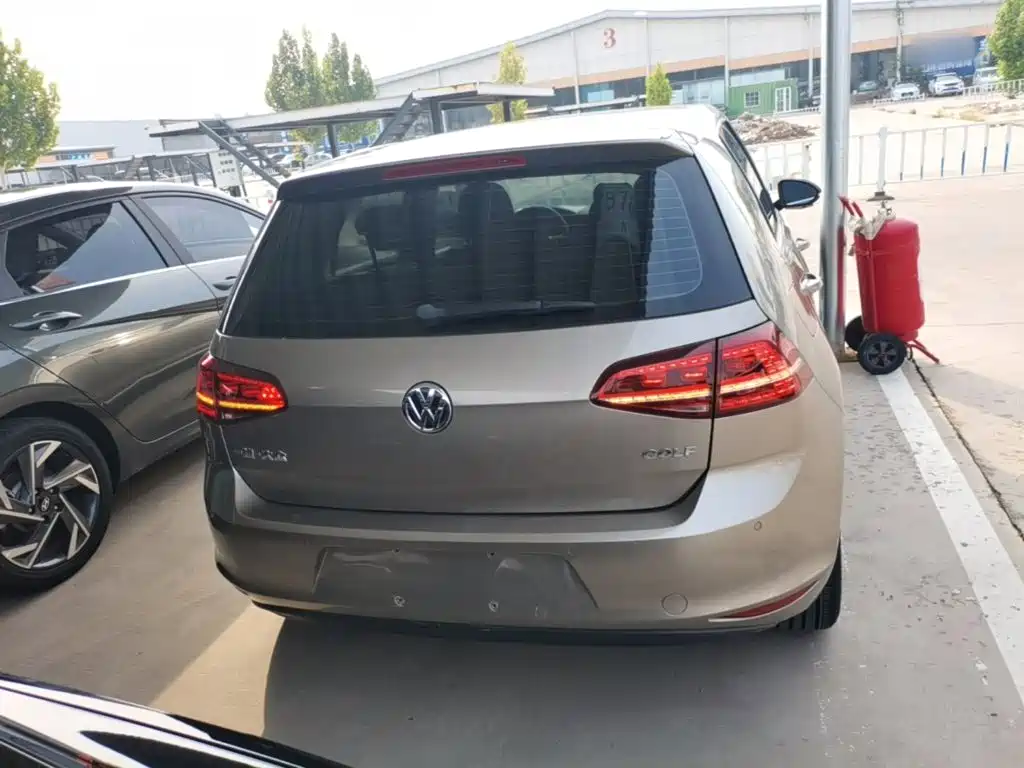 Volkswagen Golf — миниатюра 6