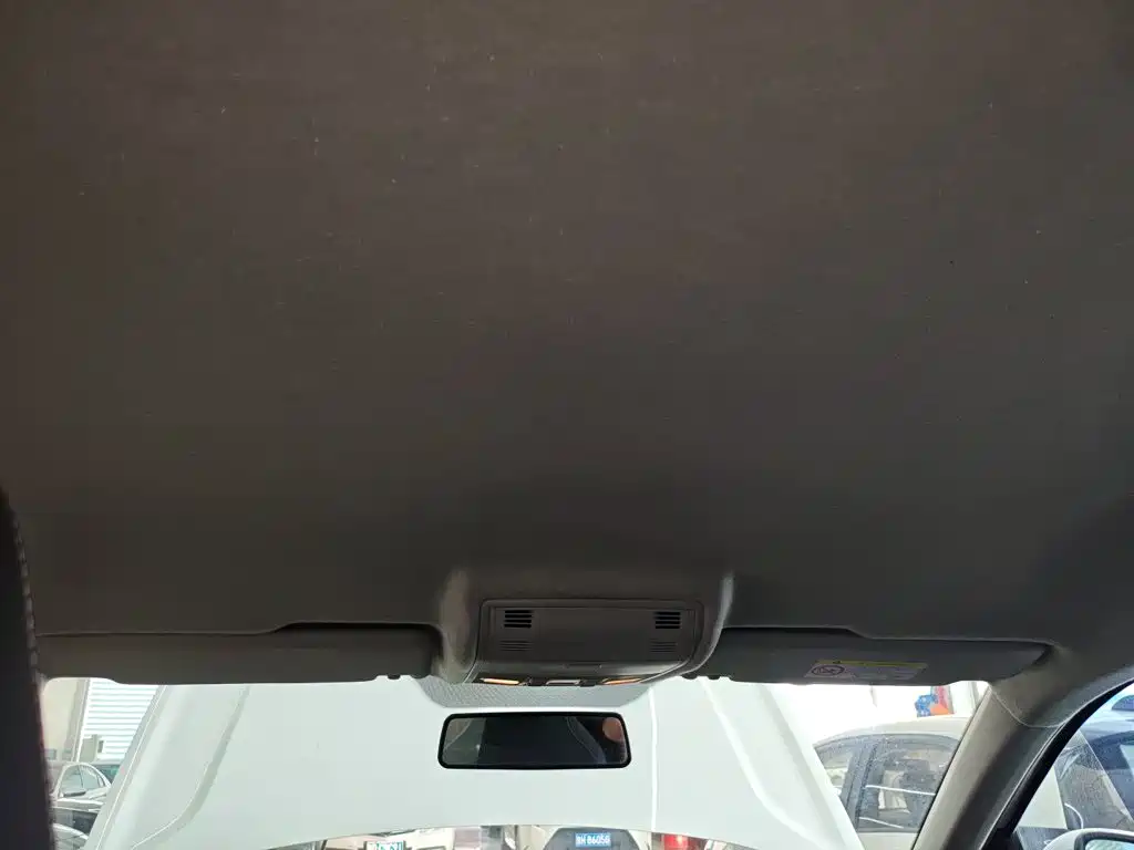 Volkswagen T-Cross — миниатюра 18