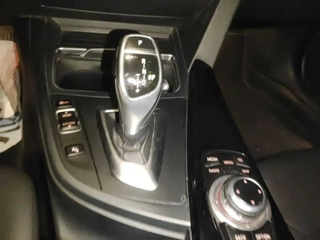 BMW 3 Series — миниатюра 14
