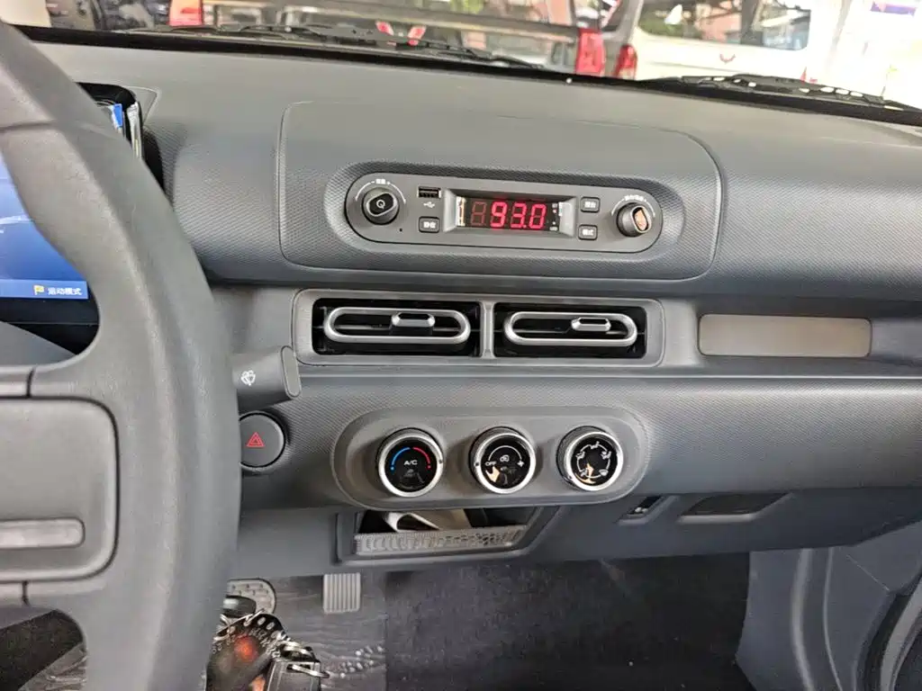 Wuling Zhiguang EV — миниатюра 13