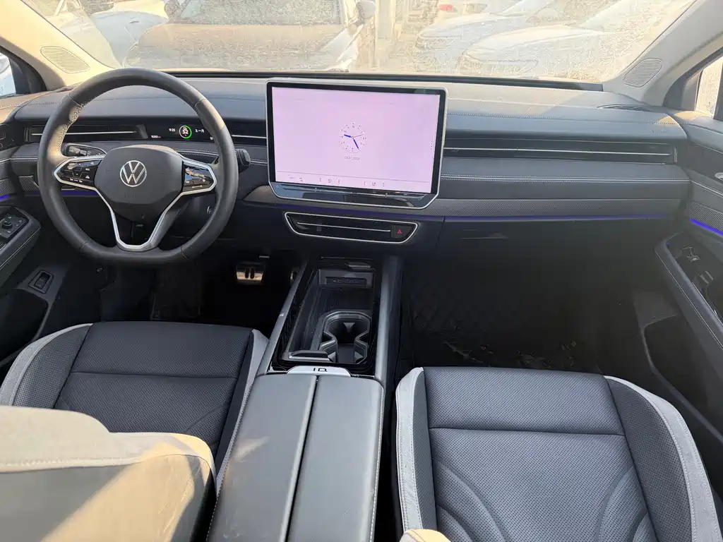 VOLKSWAGEN ID.7 VIZZION