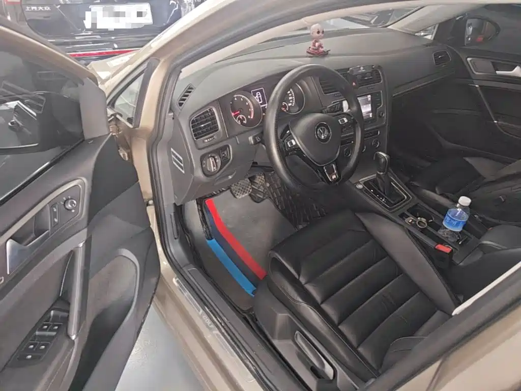 Volkswagen Golf — миниатюра 16