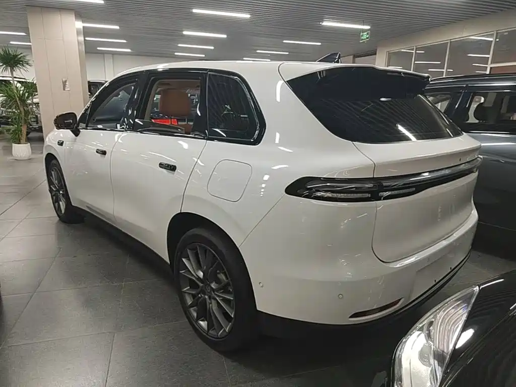 Leapmotor Leapmotor C10 — миниатюра 5