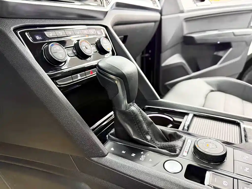 Volkswagen Teramont — миниатюра 12