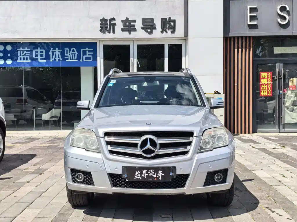 Mercedes-Benz GLK-Class (Import) — миниатюра 3