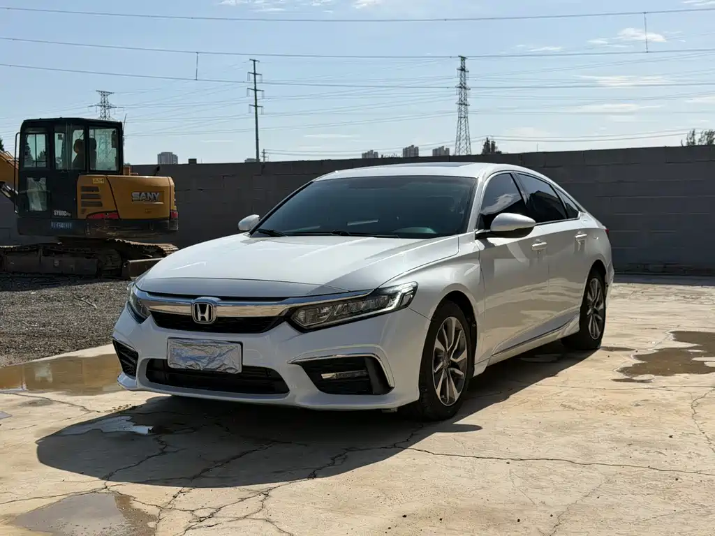 Купить Honda Inspire