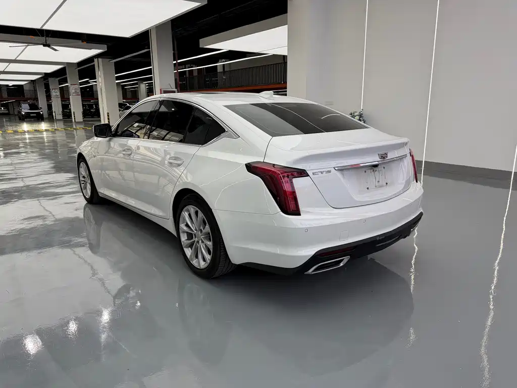Cadillac CT5 — миниатюра 13