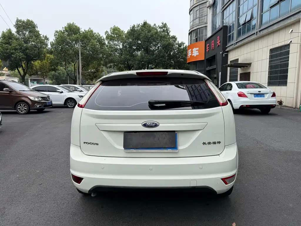 Ford Focus — миниатюра 5