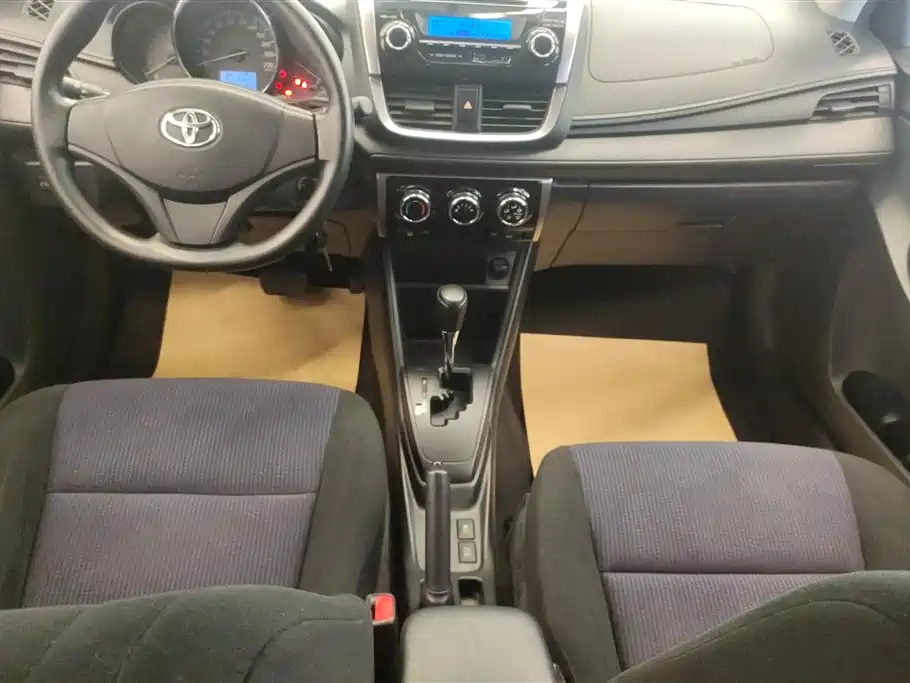 TOYOTA YARIS L ZHIXUAN