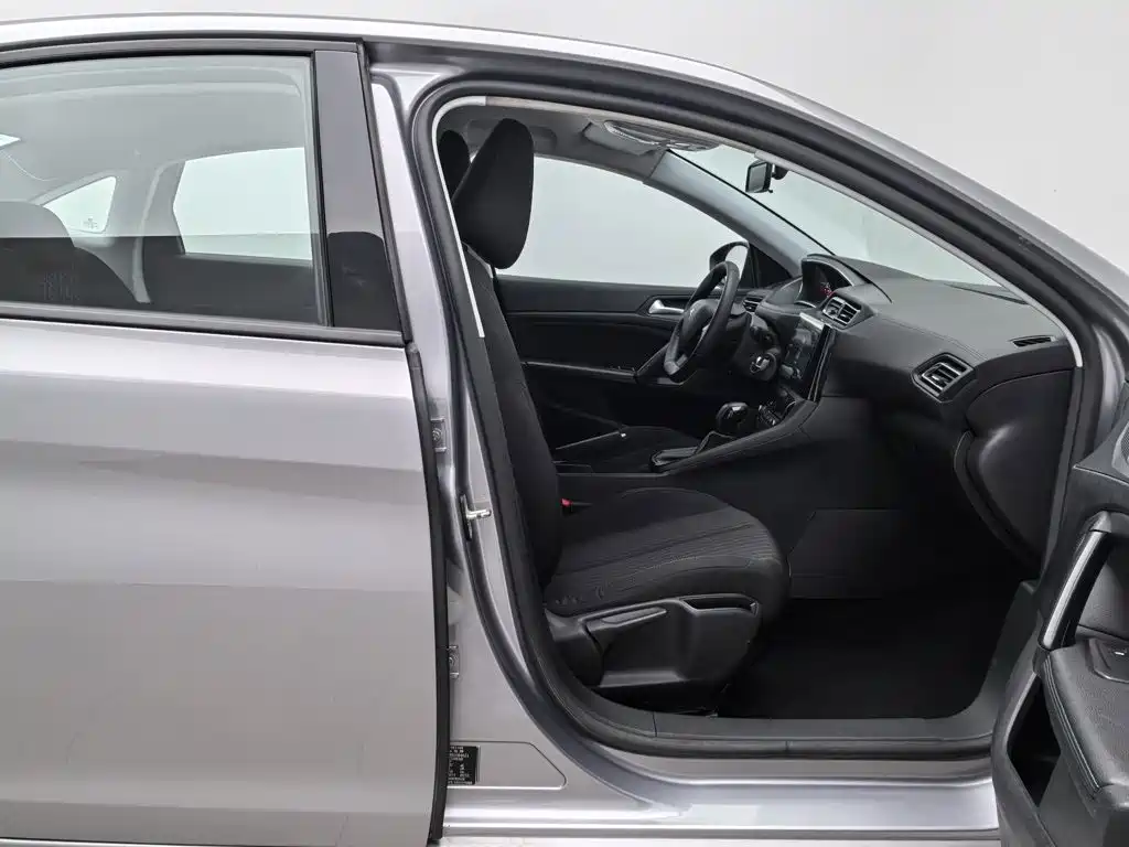 Peugeot 308 — миниатюра 23