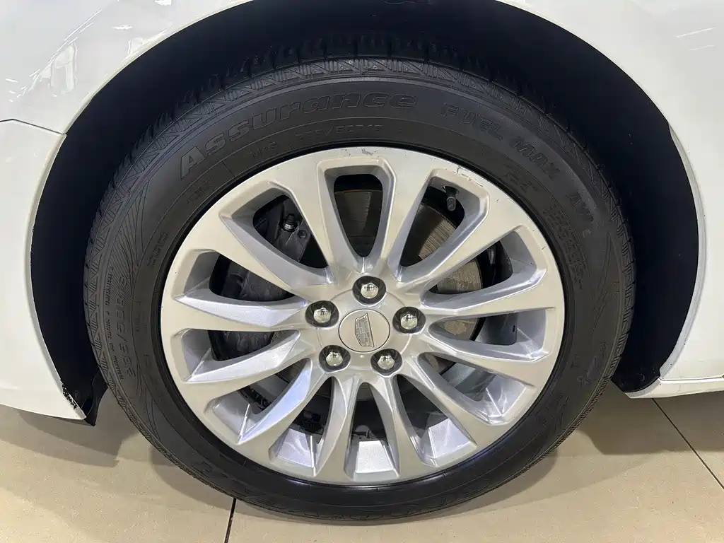 Cadillac XTS — миниатюра 17