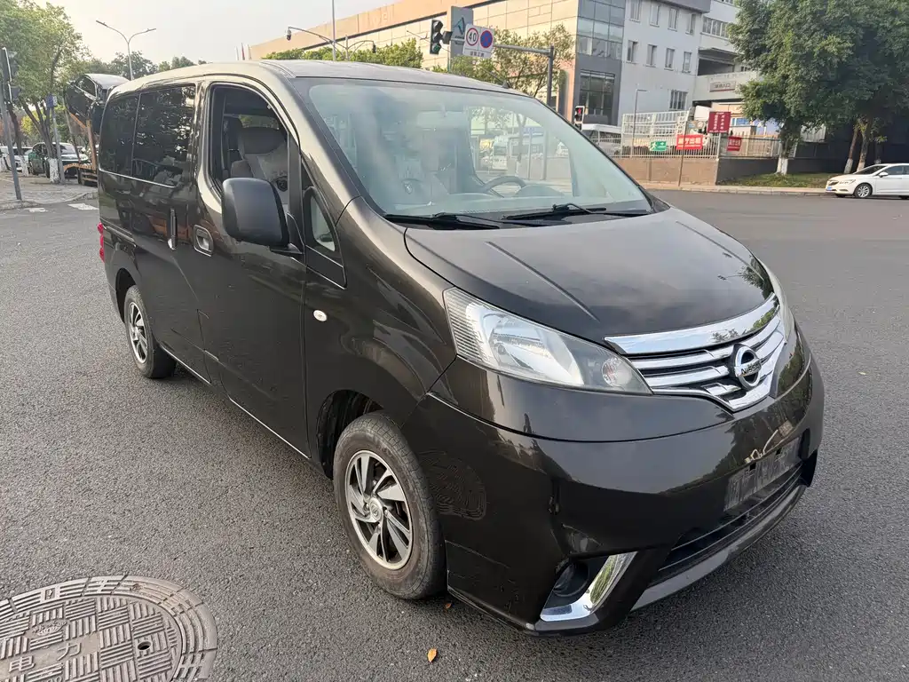 Nissan NV200 — миниатюра 3