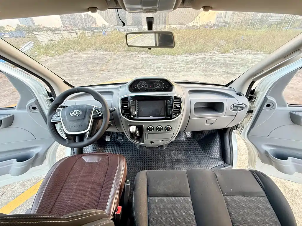 SAIC MAXUS XINTU V80