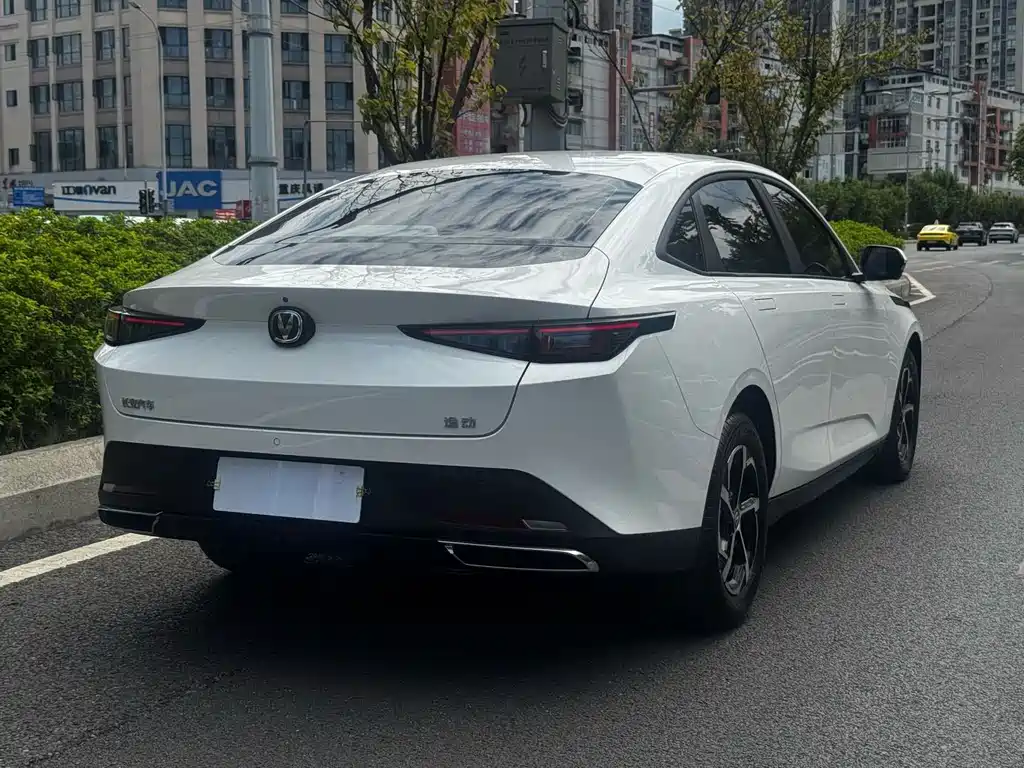 Changan Eado — миниатюра 22
