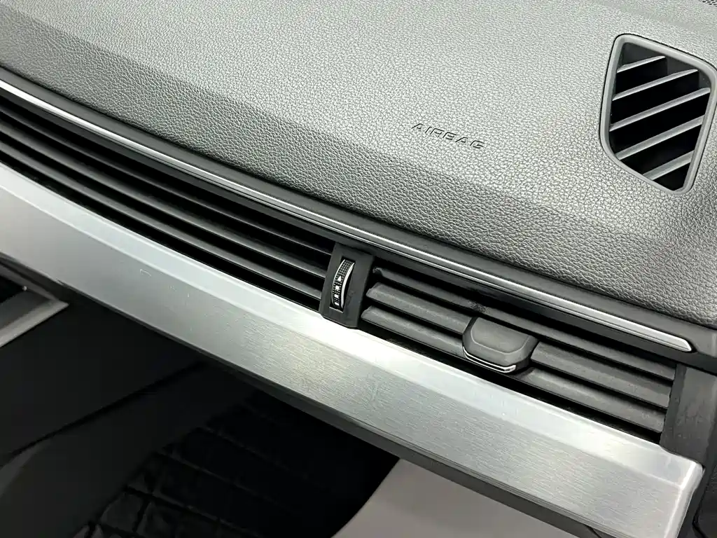 Audi A4L — миниатюра 28