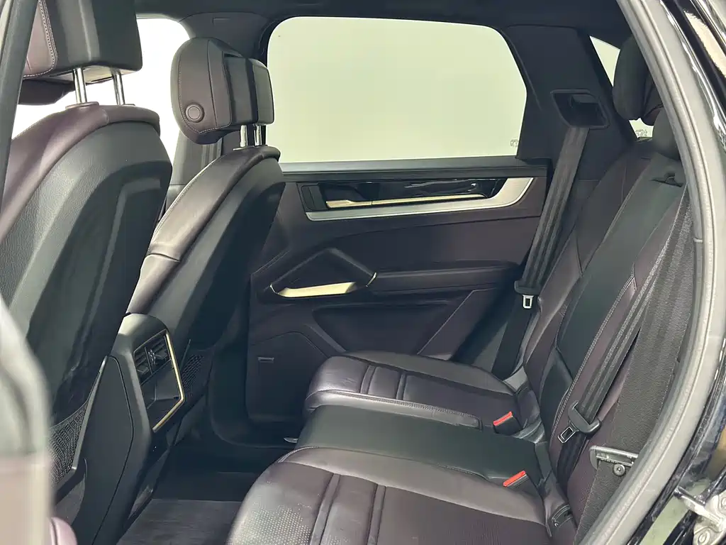 PORSCHE CAYENNE NEW ENERGY