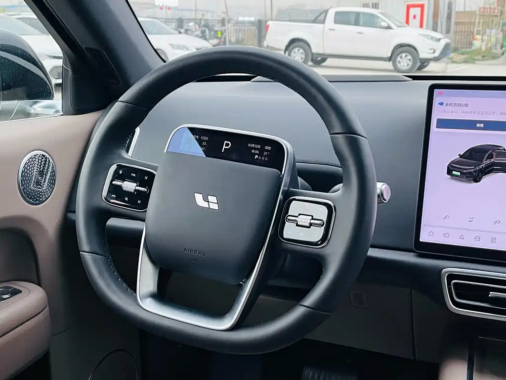 Li Auto IDEAL L6